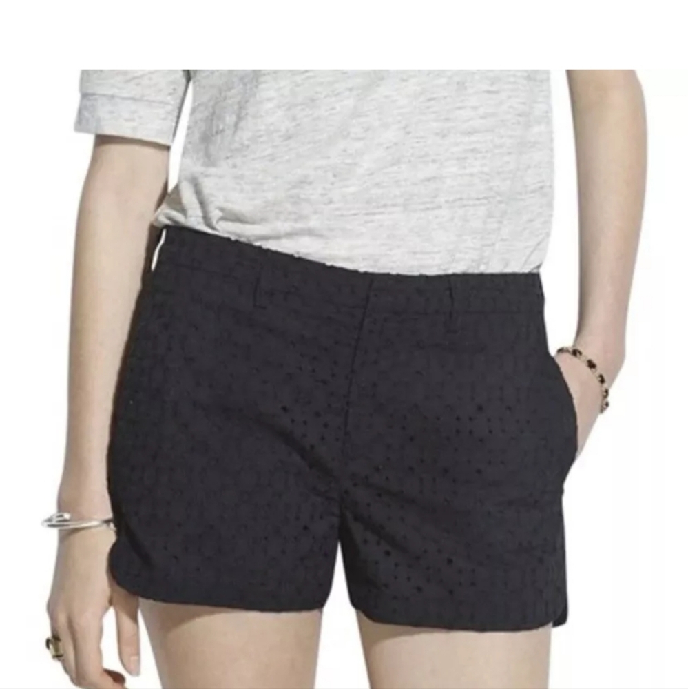 Gap Eyelet Black City Shorts Women’s Size 12 Regular